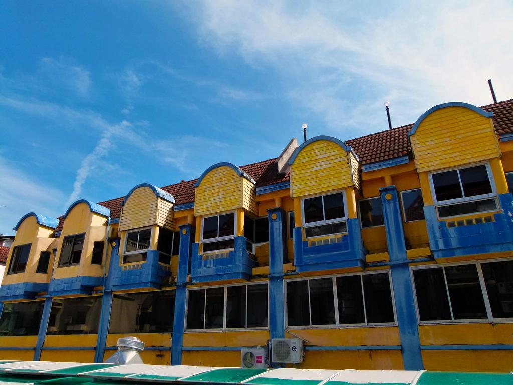 Aquarius Gay Guesthouse & Sauna Patong Exteriér fotografie
