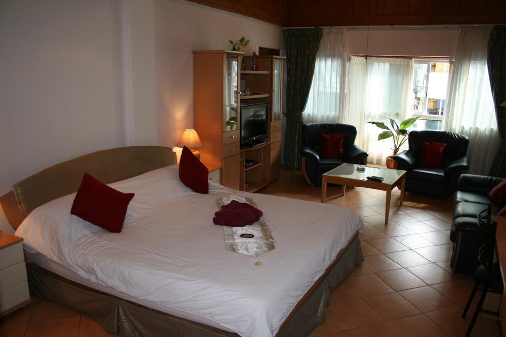 Aquarius Gay Guesthouse & Sauna Patong Pokoj fotografie